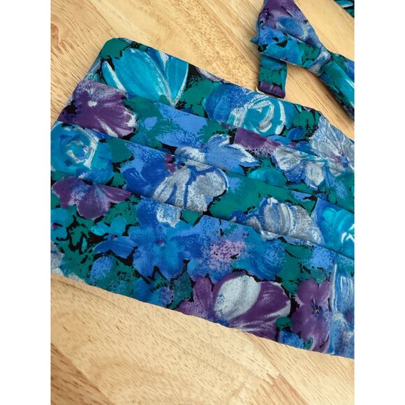 The Tie Rack Set of Matching Bow Tie & Cummerbund Blue Purple Floral One Size JL - Picture 2 of 12